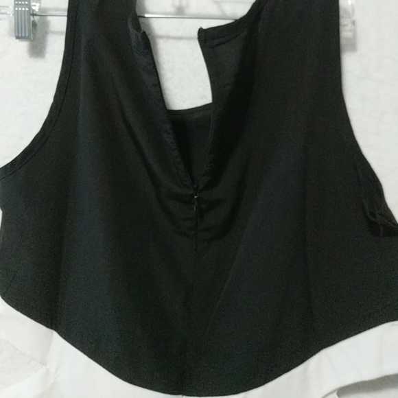 Dress - Picture 6 of 7